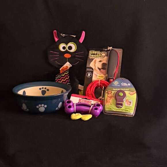 Other - NWT Dog Accessories Set (#1)